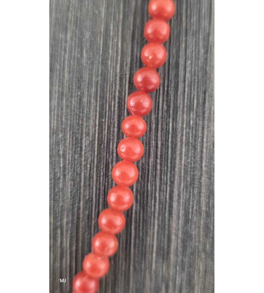 Bloedkoralen collier met gouden slot