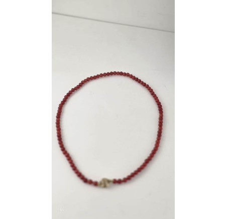 Bloedkoralen collier met gouden slot